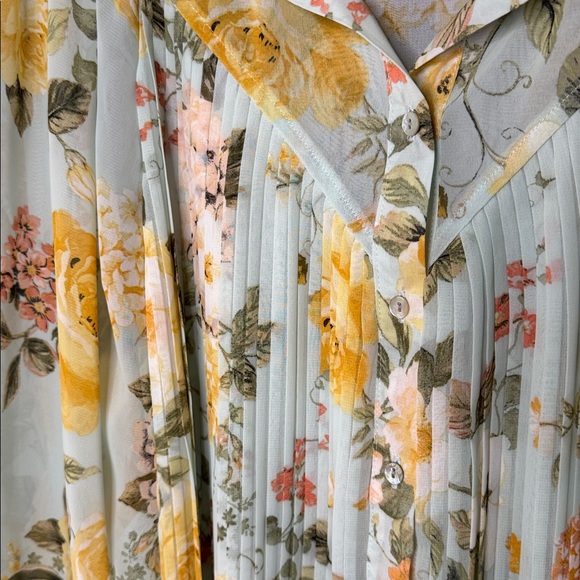 Violetta Botanical Blouse | Wide Bishop Sleeves Floral Blouse in Sea Green Color - Picture 6 of 11